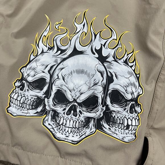 Stone Cold Steve Austin Shorts Mens L WWE X Shoe Palace Graphic Print Skulls - Picture 2 of 13